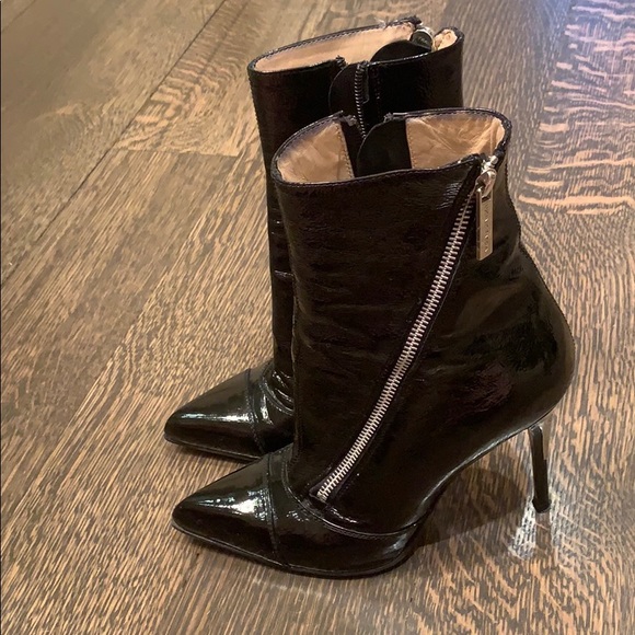 Patent leather boots. - Picture 3 of 8